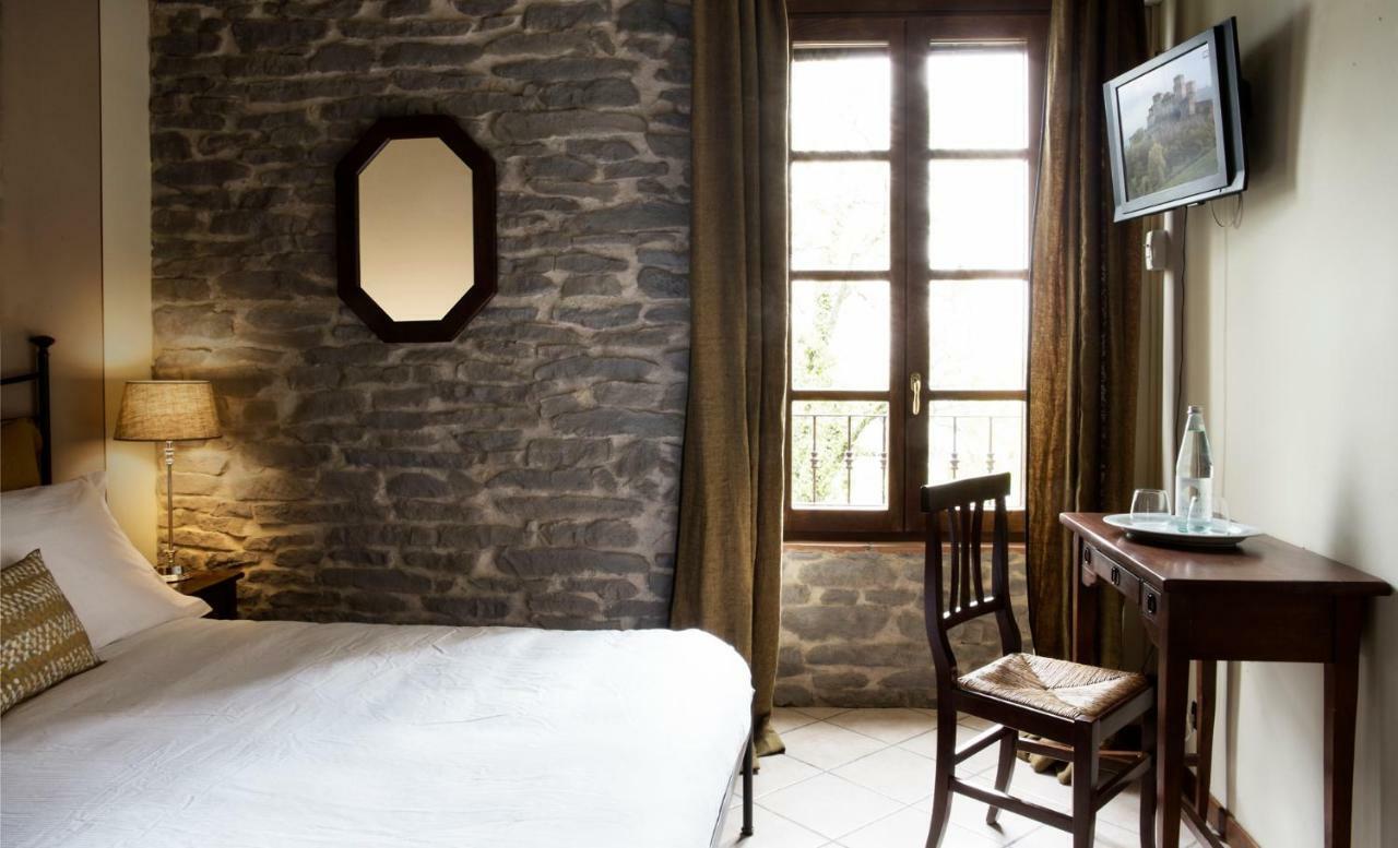 La Locanda Del Borgo Torrechiara ภายนอก รูปภาพ